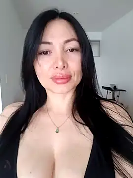 Snapshot of _monicab chatting on March 2, 1:05 pm monicab online show from March 2, 1:05 pm