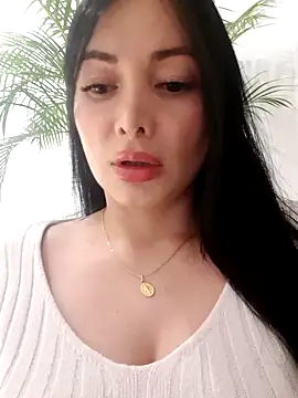 Snapshot of _monicab chatting on March 14, 11:43 pm monicab online show from March 14, 11:43 pm