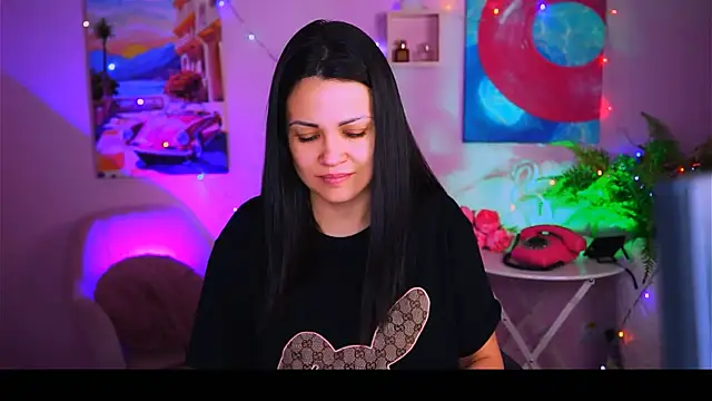 Snapshot of KarolinaRobinson chatting on January 11, 6:01 pm KarolinaRobinson online show from January 11, 6:01 pm