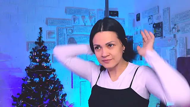 Snapshot of KarolinaRobinson chatting on January 14, 11:42 am KarolinaRobinson online show from January 14, 11:42 am