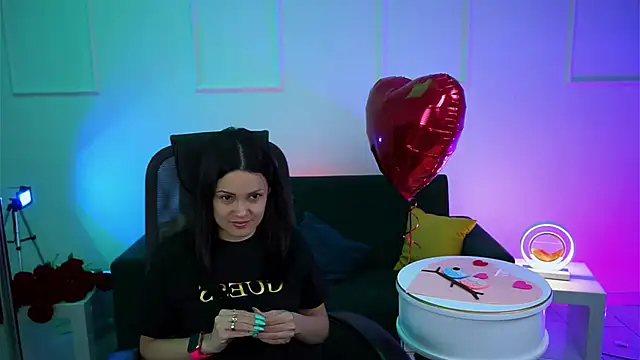 Snapshot of KarolinaRobinson chatting on February 13, 6:16 pm KarolinaRobinson online show from February 13, 6:16 pm