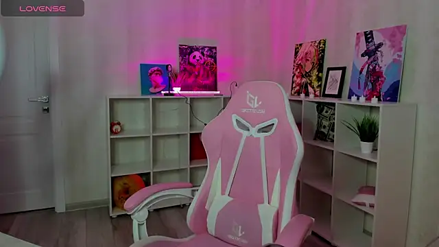 Snapshot of Stacey_Brown chatting on December 2, 1:03 am Stacey Brown online show from December 2, 1:03 am