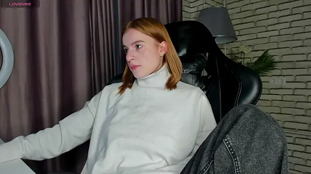 Stacey Brown online show from February 20, 1:24 am