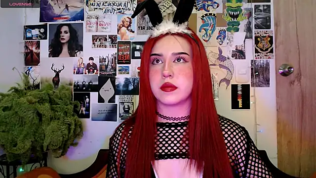 Snapshot of Sunny-hott chatting on November 23, 10:42 pm Sunny-hott online show from November 23, 10:42 pm