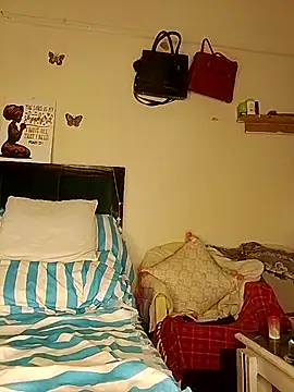 Snapshot of melaninebony1 chatting on November 4, 3:22 pm melaninebony1 online show from November 4, 3:22 pm