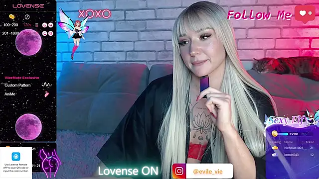 Snapshot of Eva_Evile chatting on March 9, 3:05 pm Eva Evile online show from March 9, 3:05 pm