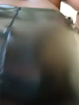 Snapshot of suckmyboobs12_ chatting on March 17, 11:21 am suckmyboobs12 online show from March 17, 11:21 am