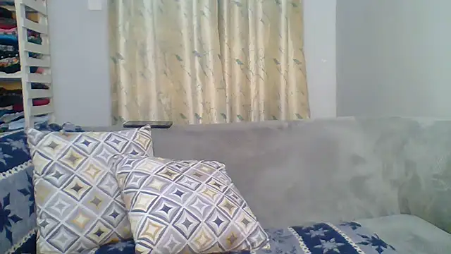 Petite 254 online show from April 30, 12:50 am