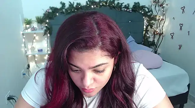 Snapshot of KathyGonzalez chatting on December 22, 12:05 pm KathyGonzalez online show from December 22, 12:05 pm