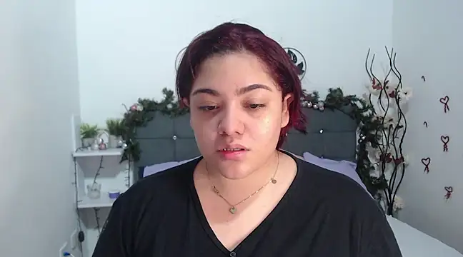 Snapshot of KathyGonzalez chatting on December 24, 11:17 am KathyGonzalez online show from December 24, 11:17 am