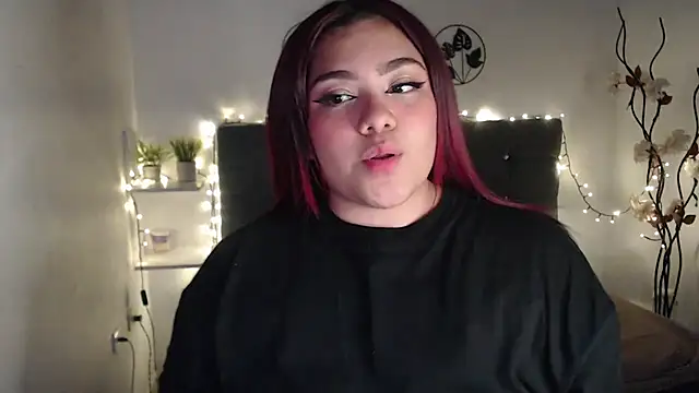 Snapshot of KathyGonzalez chatting on January 24, 5:21 am KathyGonzalez online show from January 24, 5:21 am