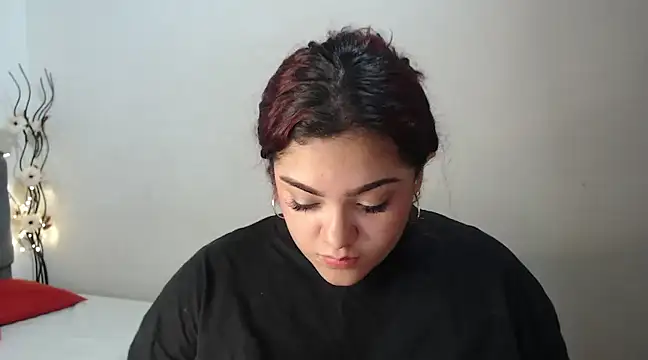 Snapshot of KathyGonzalez chatting on March 13, 9:05 pm KathyGonzalez online show from March 13, 9:05 pm