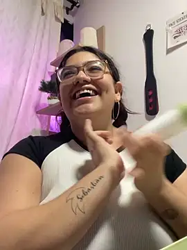 Snapshot of KathyGonzalez chatting on September 24, 7:28 pm KathyGonzalez online show from September 24, 7:28 pm