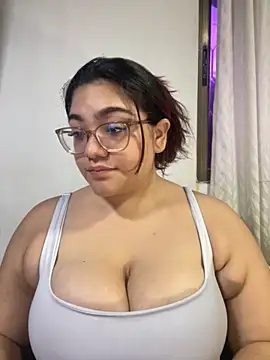 Snapshot of KathyGonzalez chatting on September 30, 11:15 am KathyGonzalez online show from September 30, 11:15 am