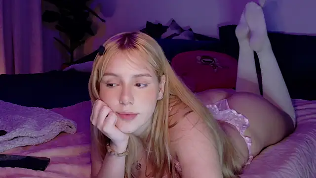 AlinaCarter online show from October 18, 1:30 am