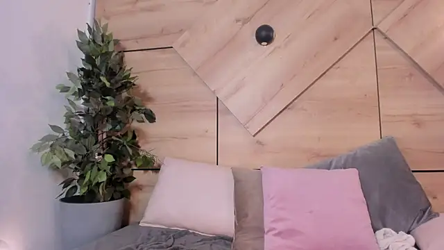 Snapshot of Natasha_Smith09 chatting on December 29, 2:52 pm Natasha Smith09 online show from December 29, 2:52 pm