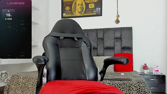 MattRodriguez9 online show from March 17, 5:16 pm