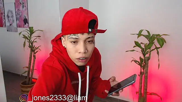 Jonesliam23 online show from December 23, 7:20 pm