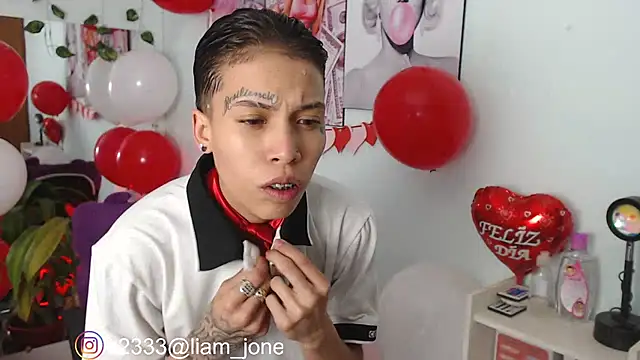 Jonesliam23 online show from February 13, 10:00 pm