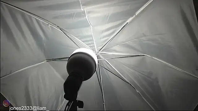 Jonesliam23 online show from November 16, 6:57 pm