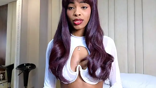 Snapshot of adaraSmiith chatting on February 4, 2:32 pm adaraSmiith online show from February 4, 2:32 pm