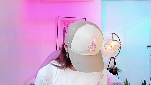 Snapshot of Tamara_slimx chatting on January 30, 4:06 am Tamara slimx online show from January 30, 4:06 am