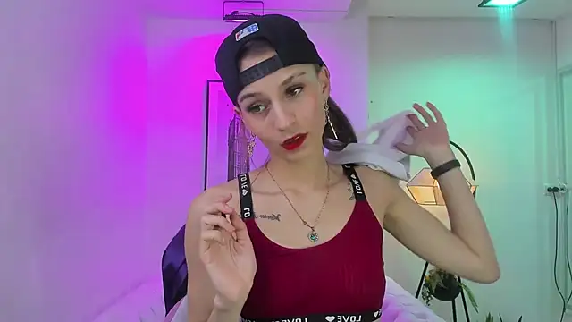 Snapshot of Tamara_slimx chatting on March 19, 3:41 am Tamara slimx online show from March 19, 3:41 am