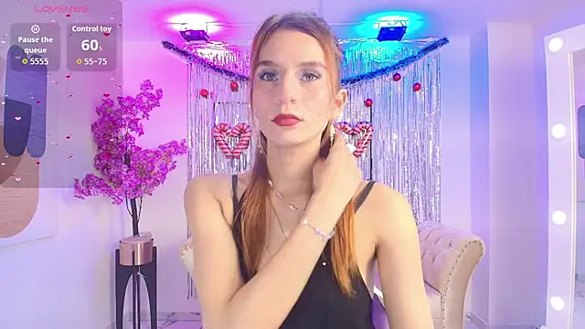 Snapshot of Tamara_slimx chatting on December 19, 11:01 pm Tamara slimx online show from December 19, 11:01 pm