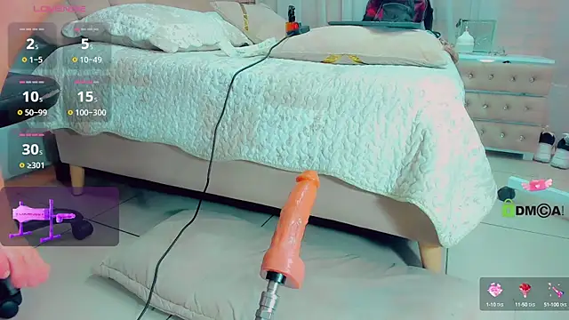 Snapshot of EmilyySaenz chatting on September 15, 3:12 pm EmilyySaenz online show from September 15, 3:12 pm