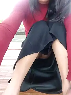 Snapshot of Linda_2k chatting on February 16, 8:21 am Linda 2k online show from February 16, 8:21 am