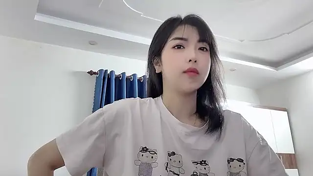 Snapshot of Linda_2k chatting on November 9, 10:02 am Linda 2k online show from November 9, 10:02 am