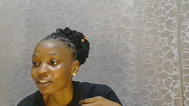 Snapshot of slim_girl02 chatting on June 4, 4:24 pm slim girl02 online show from June 4, 4:24 pm