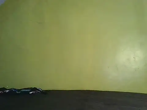 Snapshot of slim_girl02 chatting on June 9, 5:08 am slim girl02 online show from June 9, 5:08 am