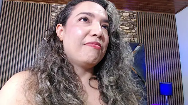 marie hss online show from December 3, 5:00 pm