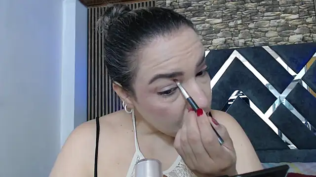 marie hss online show from December 15, 4:11 pm