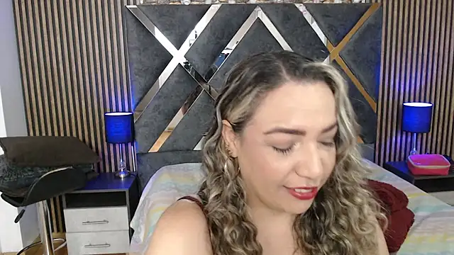 marie hss online show from June 18, 7:29 pm