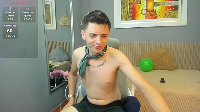 Snapshot of tossetrech chatting on September 14, 3:27 am tossetrech online show from September 14, 3:27 am