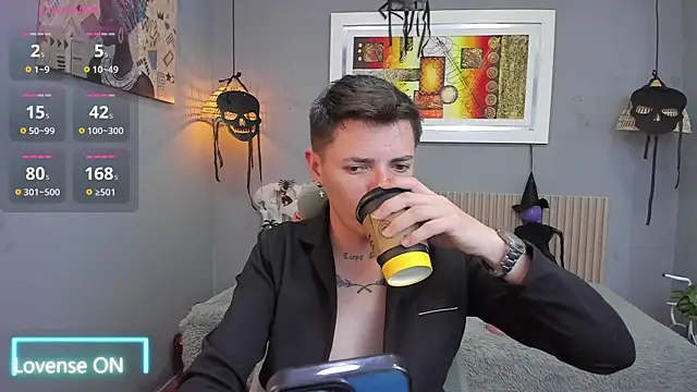 Snapshot of tossetrech chatting on November 5, 3:17 am tossetrech online show from November 5, 3:17 am