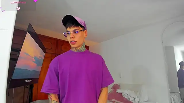 Snapshot of Jordyrodriiguez chatting on February 13, 6:59 pm Jordyrodriiguez online show from February 13, 6:59 pm