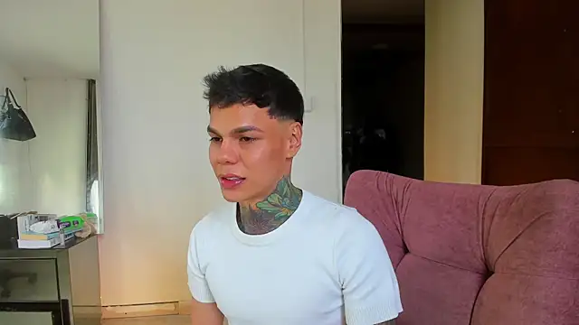 Snapshot of Jordyrodriiguez chatting on October 15, 9:37 pm Jordyrodriiguez online show from October 15, 9:37 pm