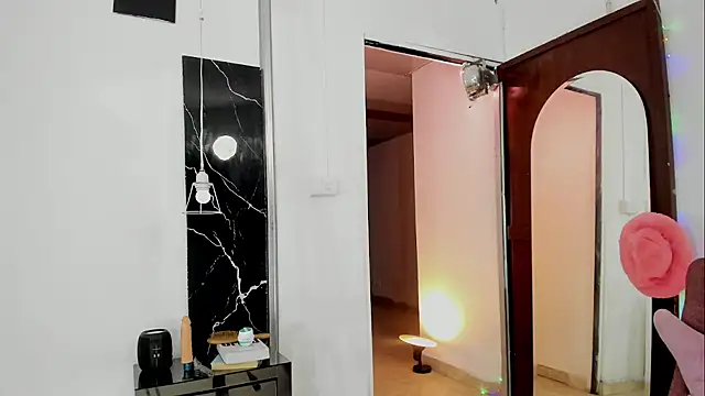 Snapshot of Jordyrodriiguez chatting on November 8, 11:25 pm Jordyrodriiguez online show from November 8, 11:25 pm