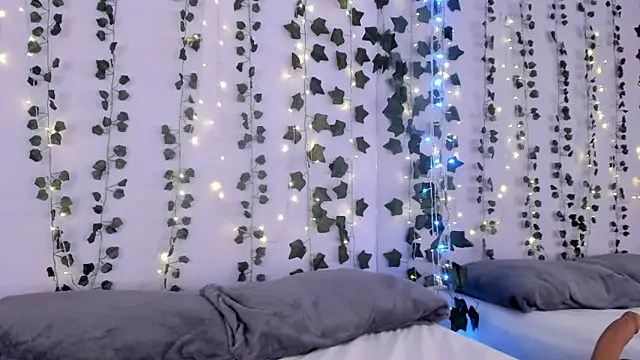 Snapshot of Natasha_Nasty2 chatting on January 9, 2:43 am Natasha Nasty2 online show from January 9, 2:43 am