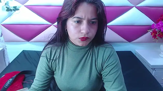 Snapshot of MariaClay chatting on March 6, 12:19 pm MariaClay online show from March 6, 12:19 pm