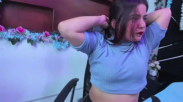 Snapshot of MariaClay chatting on November 24, 1:00 pm MariaClay online show from November 24, 1:00 pm