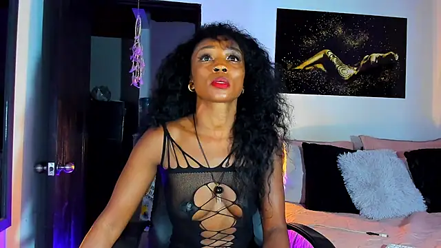 KimberlyBanks2 online show from February 4, 5:10 am