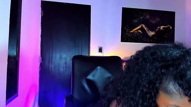 KimberlyBanks2 online show from February 14, 11:09 pm