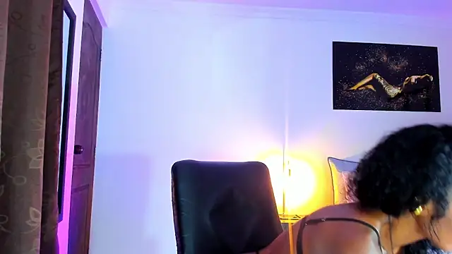 KimberlyBanks2 online show from February 24, 10:26 am