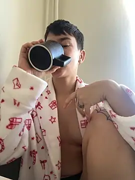 Snapshot of JessyAdore chatting on November 6, 8:04 am JessyAdore online show from November 6, 8:04 am