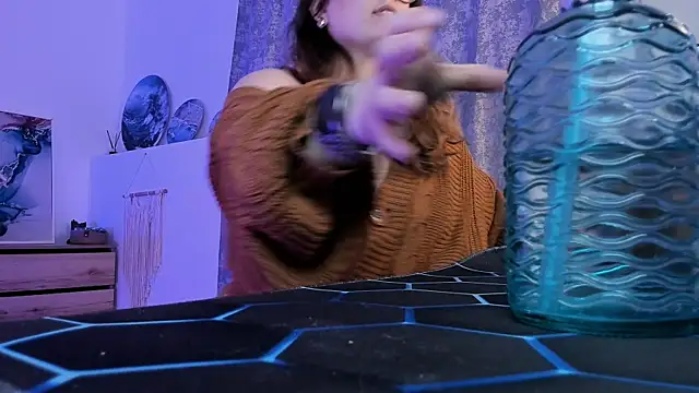 KeytSilvas online show from February 5, 8:32 am