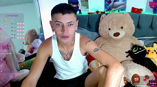 Snapshot of _snopyy_ chatting on March 1, 11:26 pm snopyy online show from March 1, 11:26 pm